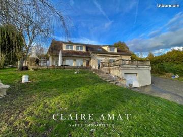 Maison 7 pièces 230 m²