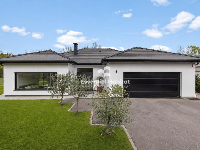 Maison 7 pièces 230 m²