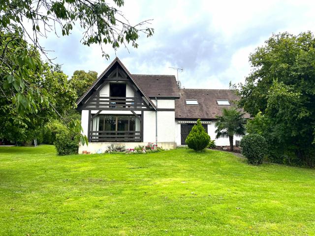 Maison 7 pièces 230 m²