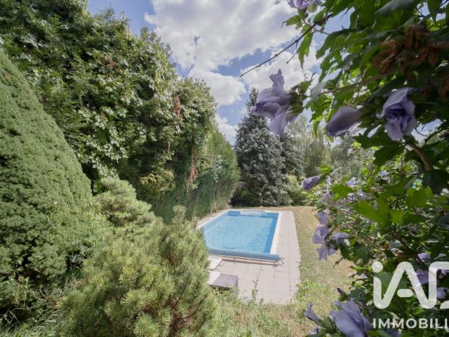 Maison 7 pièces 230 m²