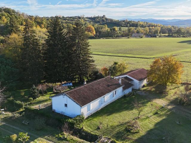 Maison 7 pièces 230 m²