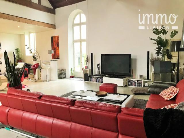 Maison 7 pièces 230 m²