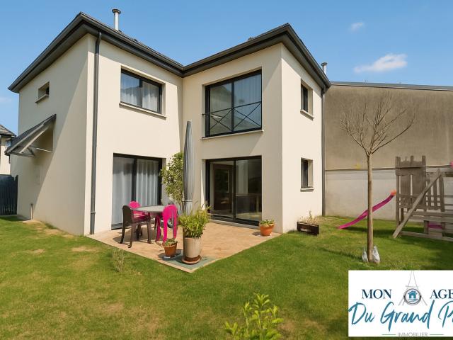 Maison 7 pièces 230 m²