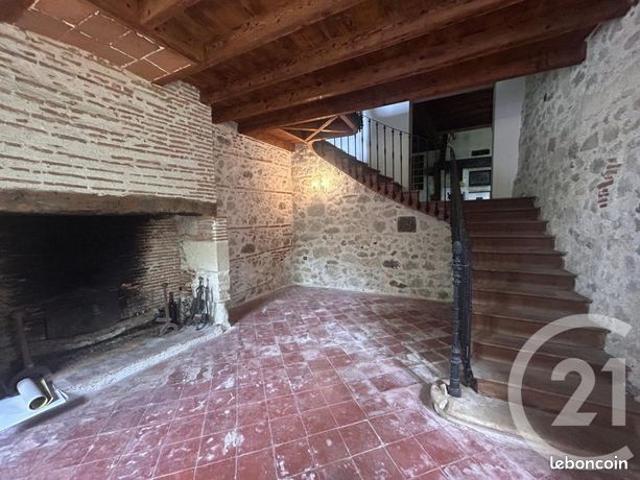 Maison 7 pièces 230 m²