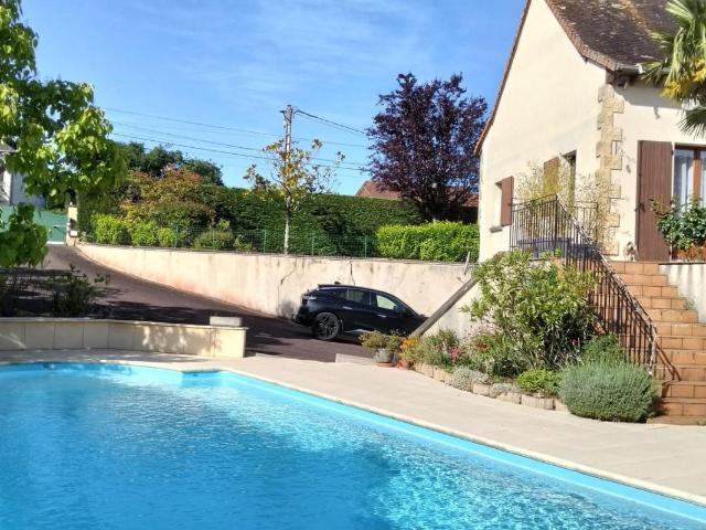 Maison 7 pièces 230 m²