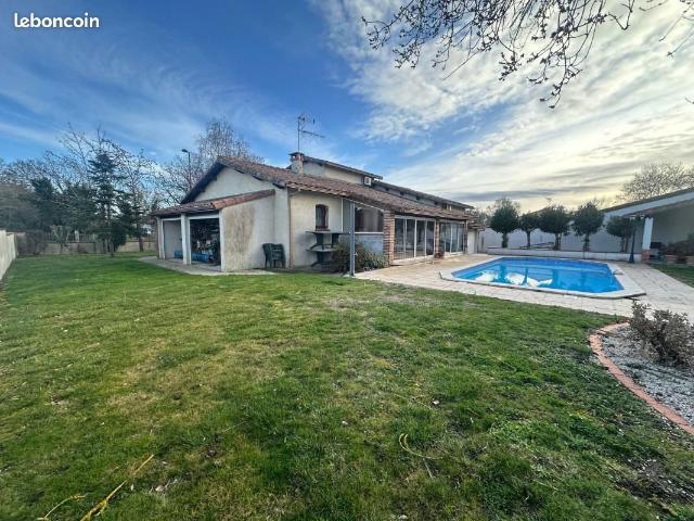 Maison 7 pièces 230 m²