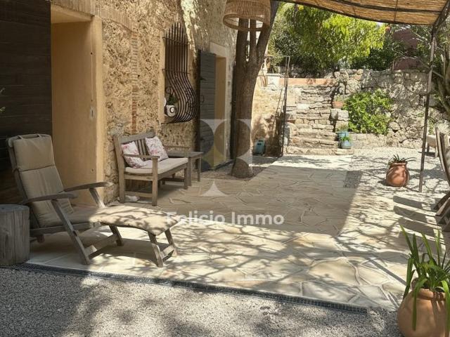 Maison 7 pièces 230 m²
