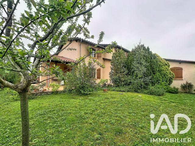Maison 7 pièces 231 m²