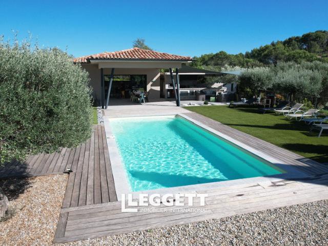 Maison 7 pièces 231 m²