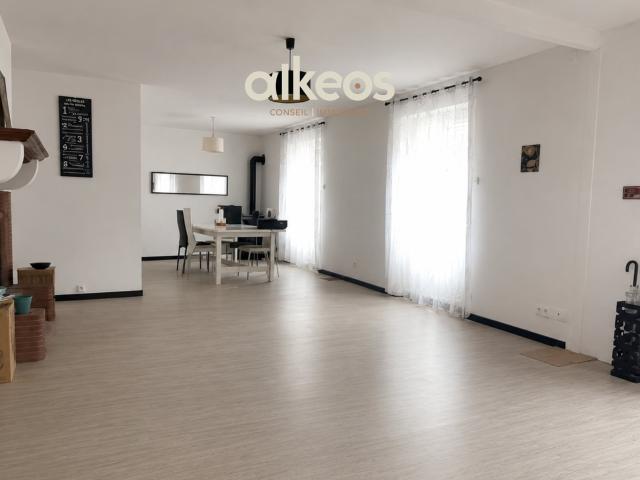 Maison 7 pièces 231 m²