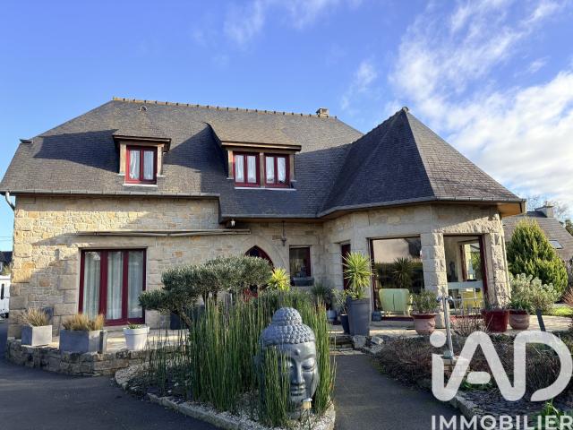 Maison 7 pièces 232 m²