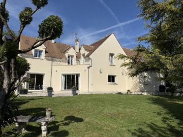 Maison 7 pièces 232 m²