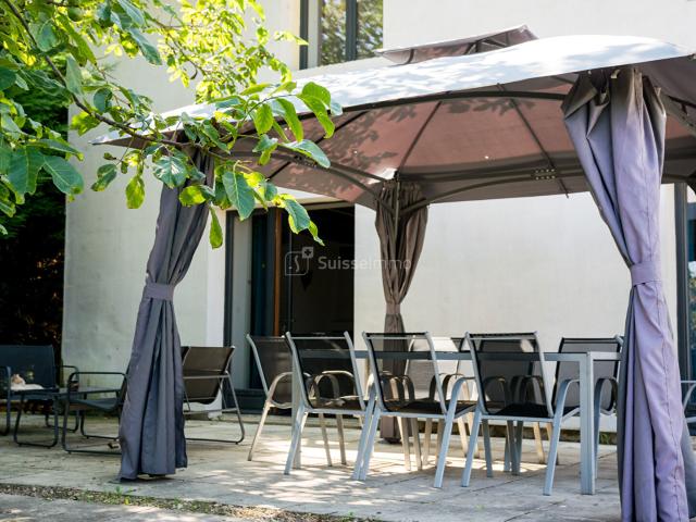 Maison 7 pièces 232 m²