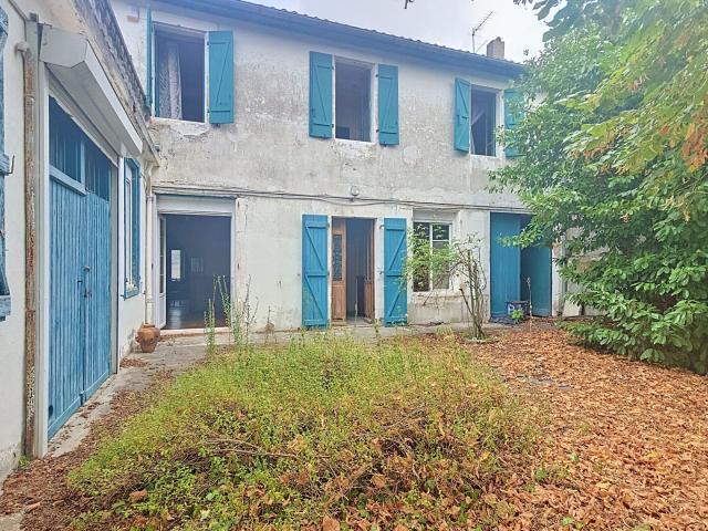 Maison 7 pièces 233 m²