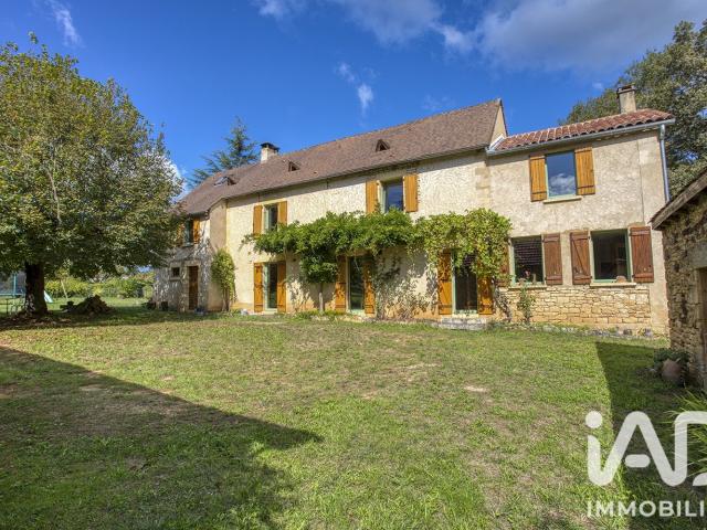 Maison 7 pièces 233 m²