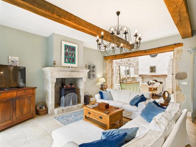 Maison 7 pièces 233 m²