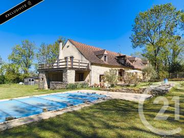 Maison 7 pièces 233 m²