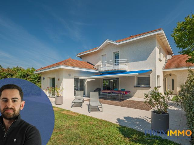 Maison 7 pièces 233 m²