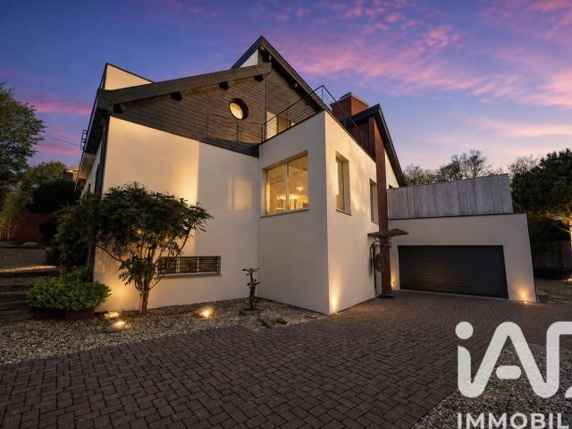 Maison 7 pièces 232 m²