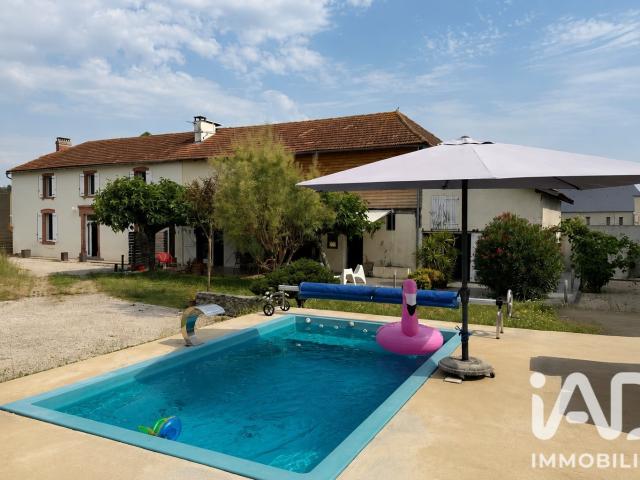 Maison 7 pièces 244 m²