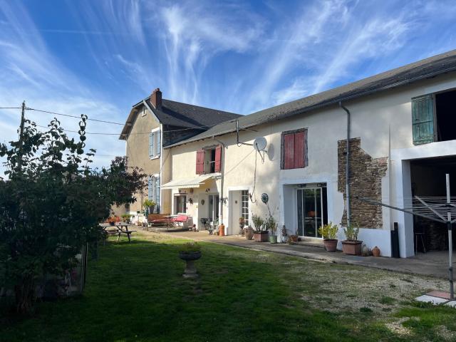 Maison 7 pièces 244 m²