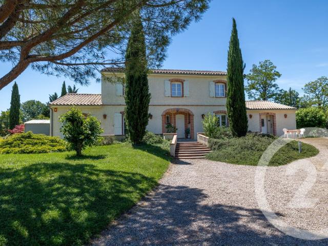 Maison 7 pièces 244 m²