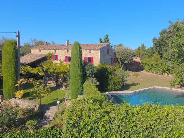 Maison 7 pièces 244 m²