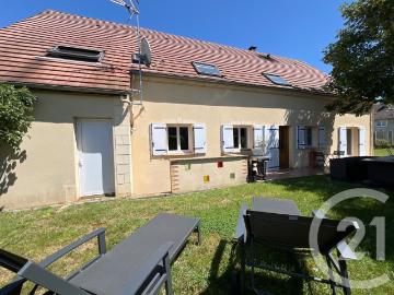 Maison 7 pièces 244 m²