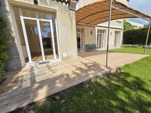 Maison 7 pièces 245 m²