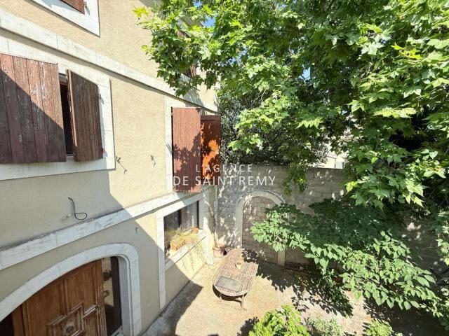 Maison 7 pièces 245 m²