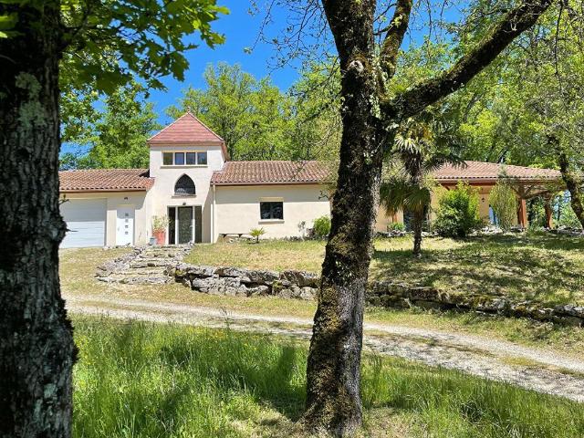 Maison 7 pièces 245 m²