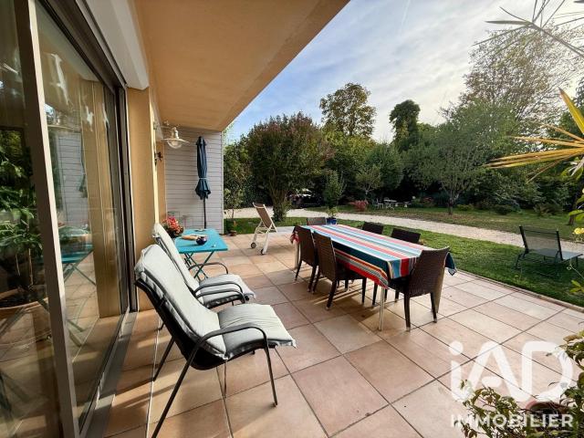 Maison 7 pièces 246 m²
