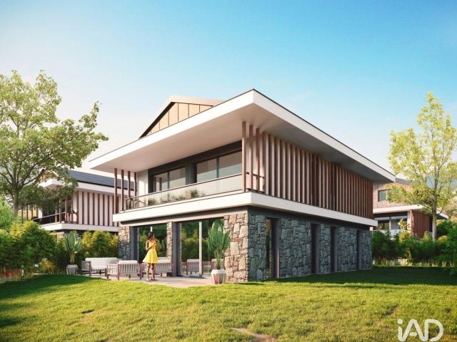 Maison 7 pièces 246 m²