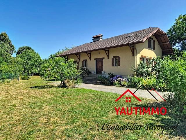 Maison 7 pièces 246 m²
