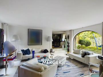 Maison 7 pièces 248 m²