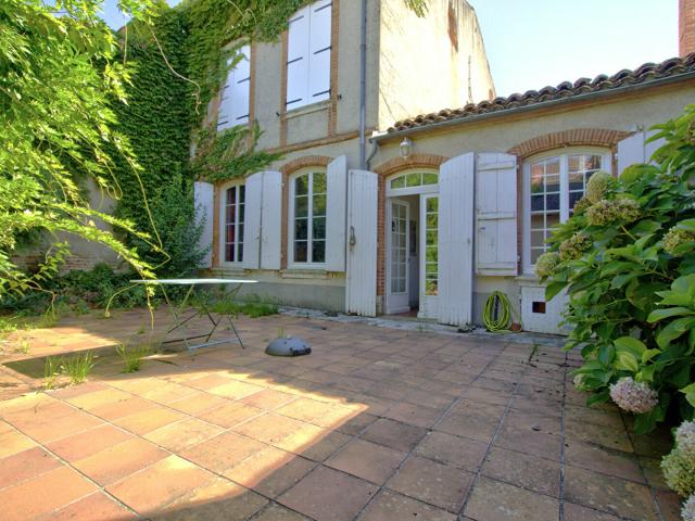 Maison 7 pièces 249 m²
