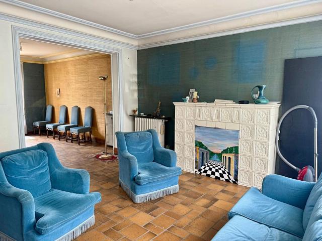 Maison 7 pièces 249 m²