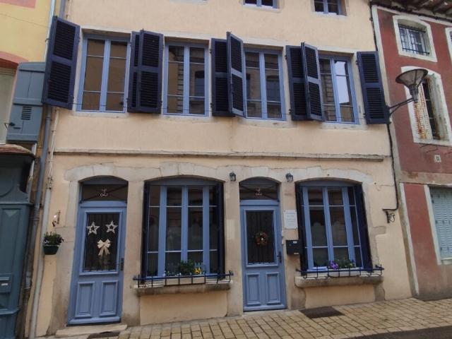 Maison 7 pièces 249 m²