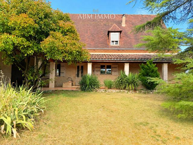 Maison 7 pièces 240 m²