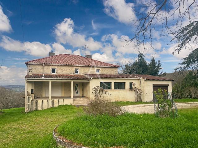 Maison 7 pièces 240 m²