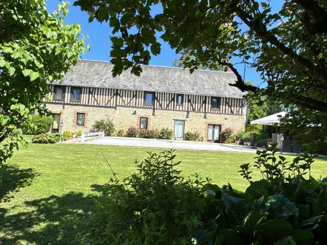 Maison 7 pièces 240 m²