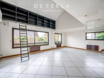 Maison 7 pièces 239 m²