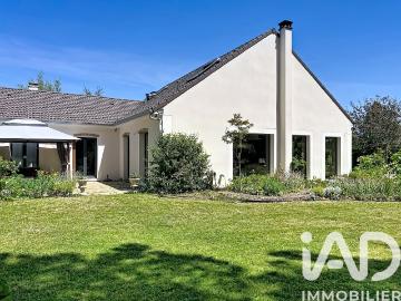 Maison 7 pièces 240 m²