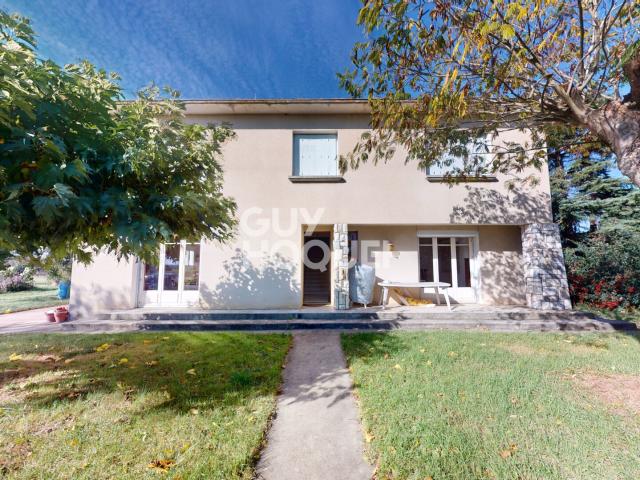 Maison 7 pièces 240 m²