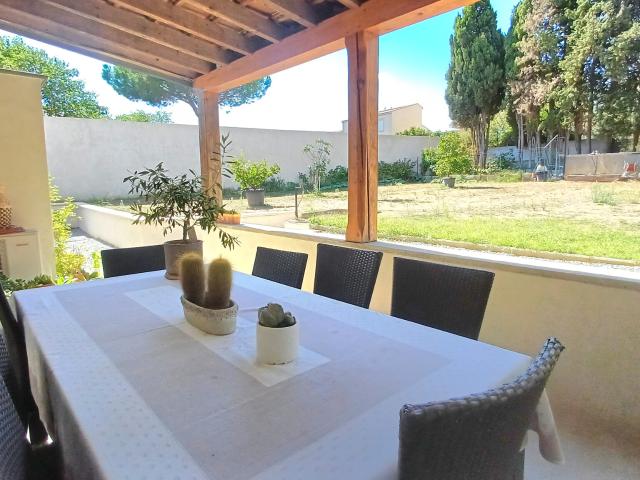 Maison 7 pièces 240 m²