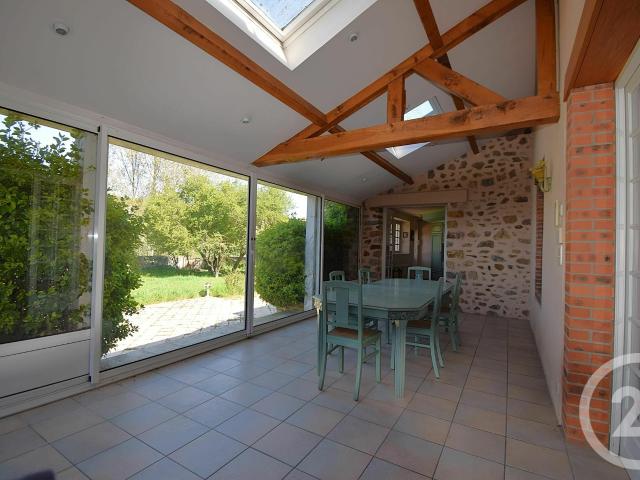 Maison 7 pièces 240 m²