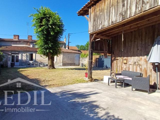 Maison 7 pièces 240 m²