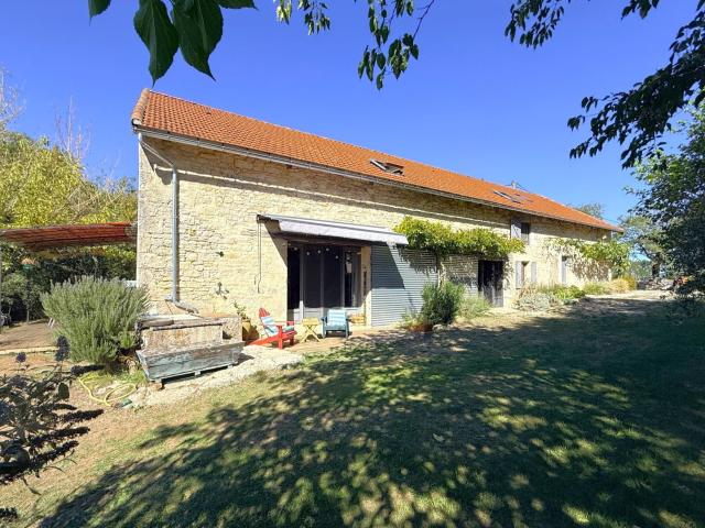 Maison 7 pièces 240 m²