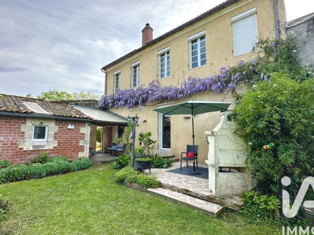 Maison 7 pièces 240 m²