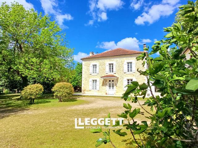 Maison 7 pièces 240 m²
